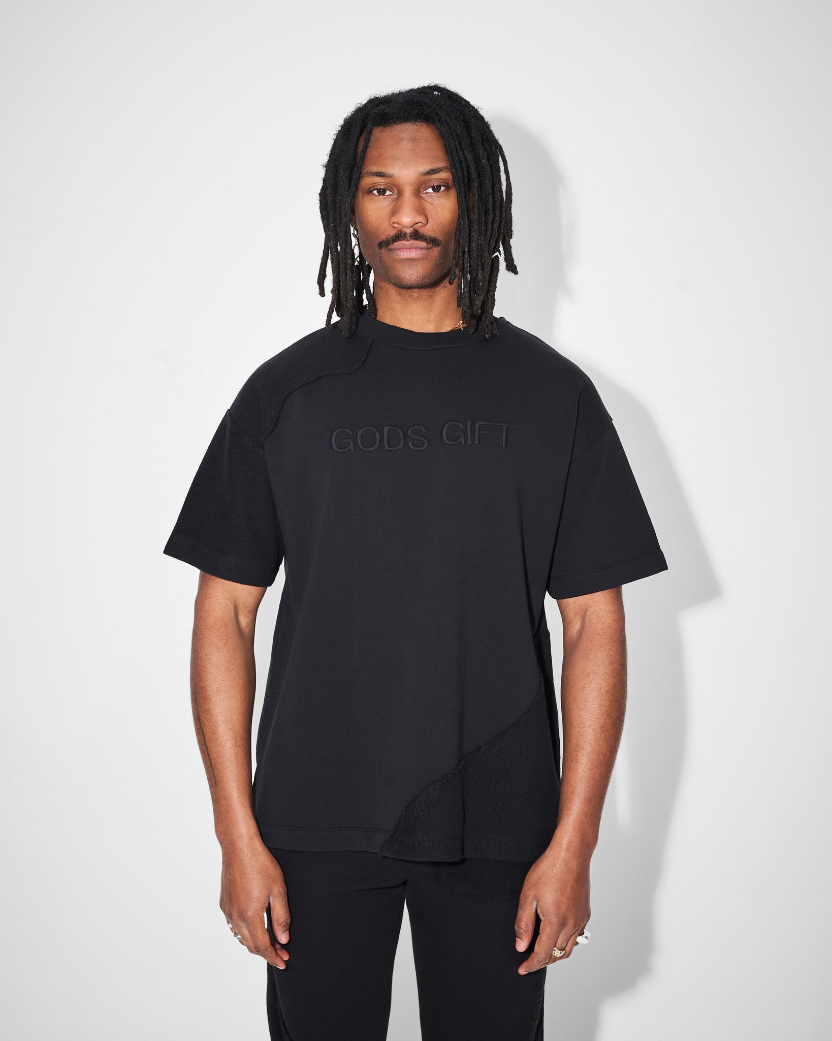 Merago T-Shirt in Black